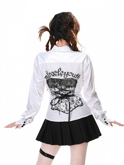 レースアップディテールのクロスチェーンプリントシャツ（ホワイト/ブルー）