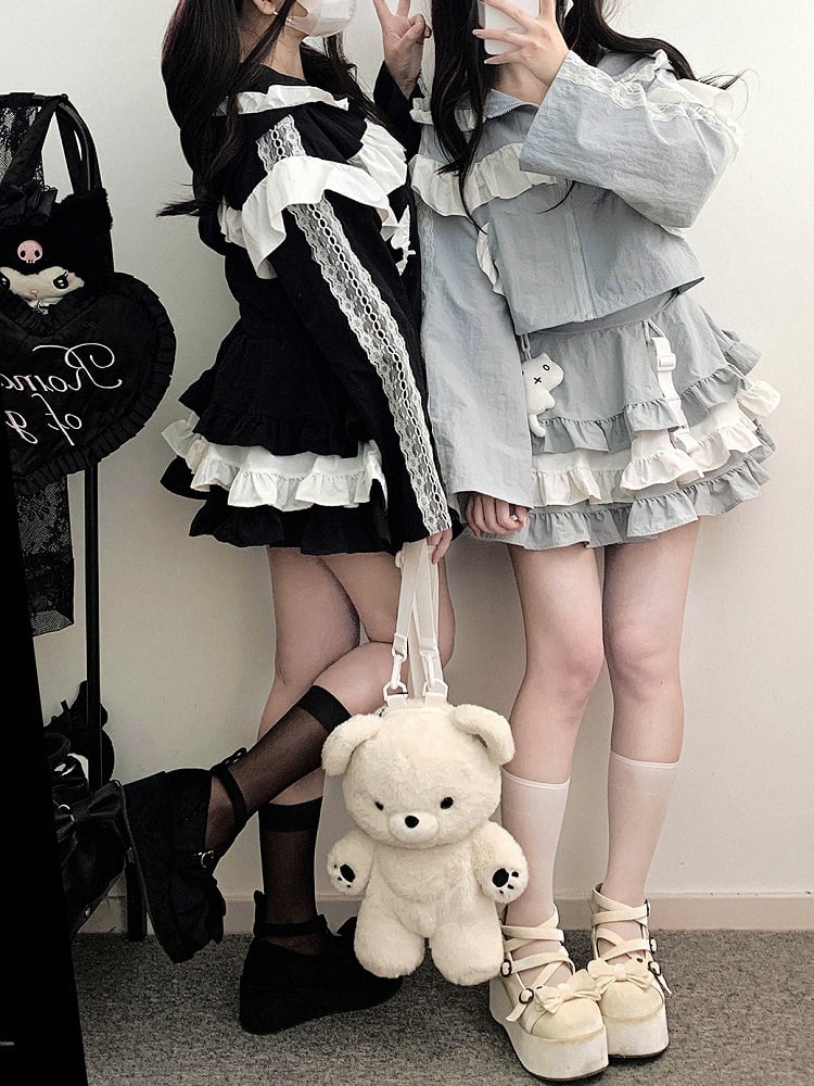 ブルージライケイテックウェアのキュートなキティ柄ティアードフリルスカート