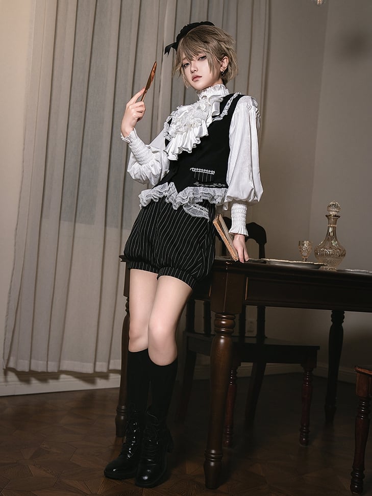 Schwarz-weißes Ouji Lolita-Komplettset: Hemd + Weste + Shorts + Jabot