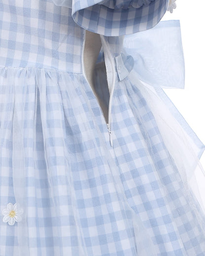 Hellblauer Matrosenkragen, weiße Gänseblümchen, kariertes süßes Kleid mit Schleifendetails