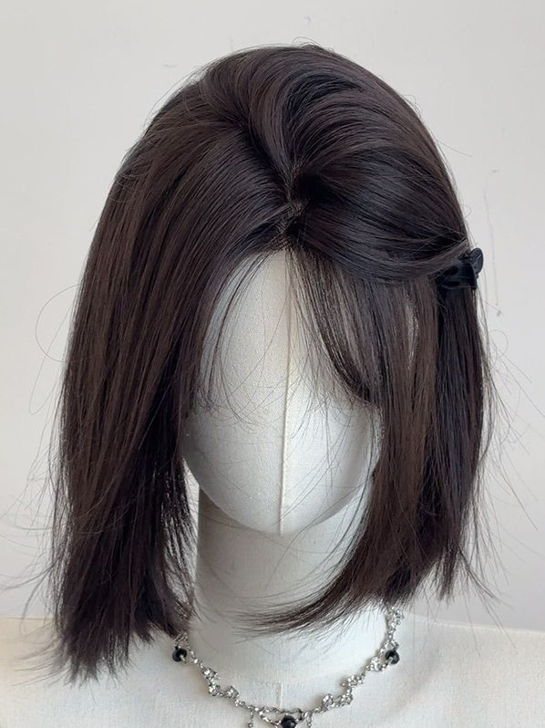 Schwarze, kurze, glatte Kunsthaarperücke mit Pony