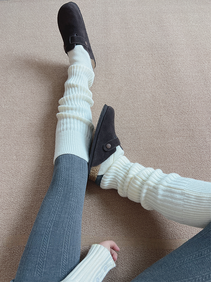 Off-white/Khaki/Light Grey/Dark Grey/Black Knitted Leg Warmers