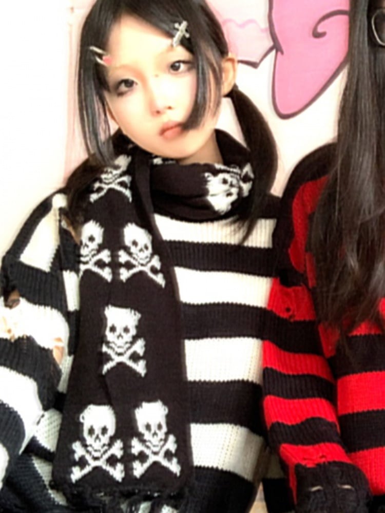 スケルトン柄タッセルスカーフ