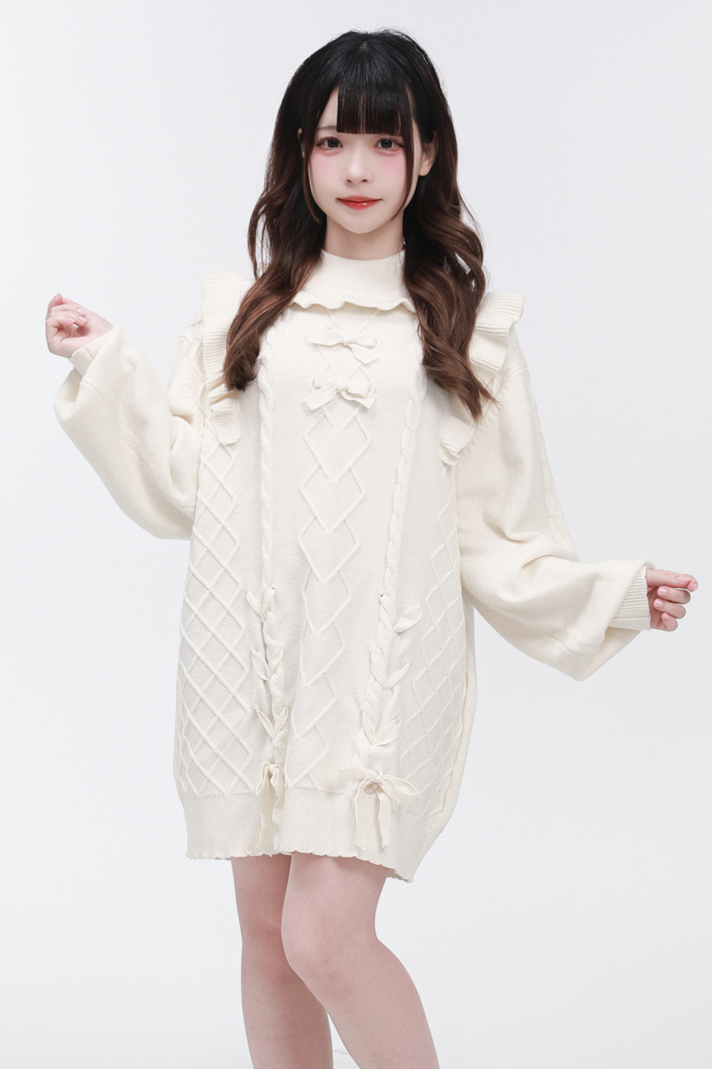 Pullover mit fliegendem Halsausschnitt und hohen Ärmeln