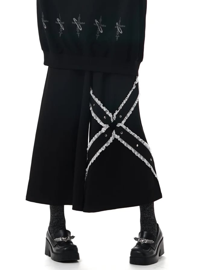 Details with Wide-Leg Ankle Pants Criss-Cross Black Stud White Lace Length and