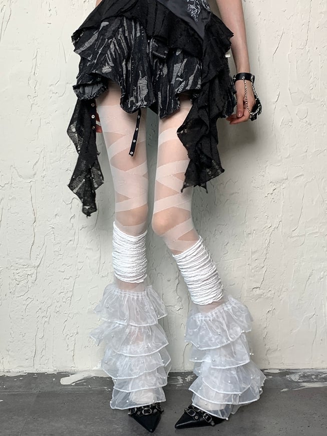 Weiße Y2K-Strumpfhose mit überkreuzten Bändern