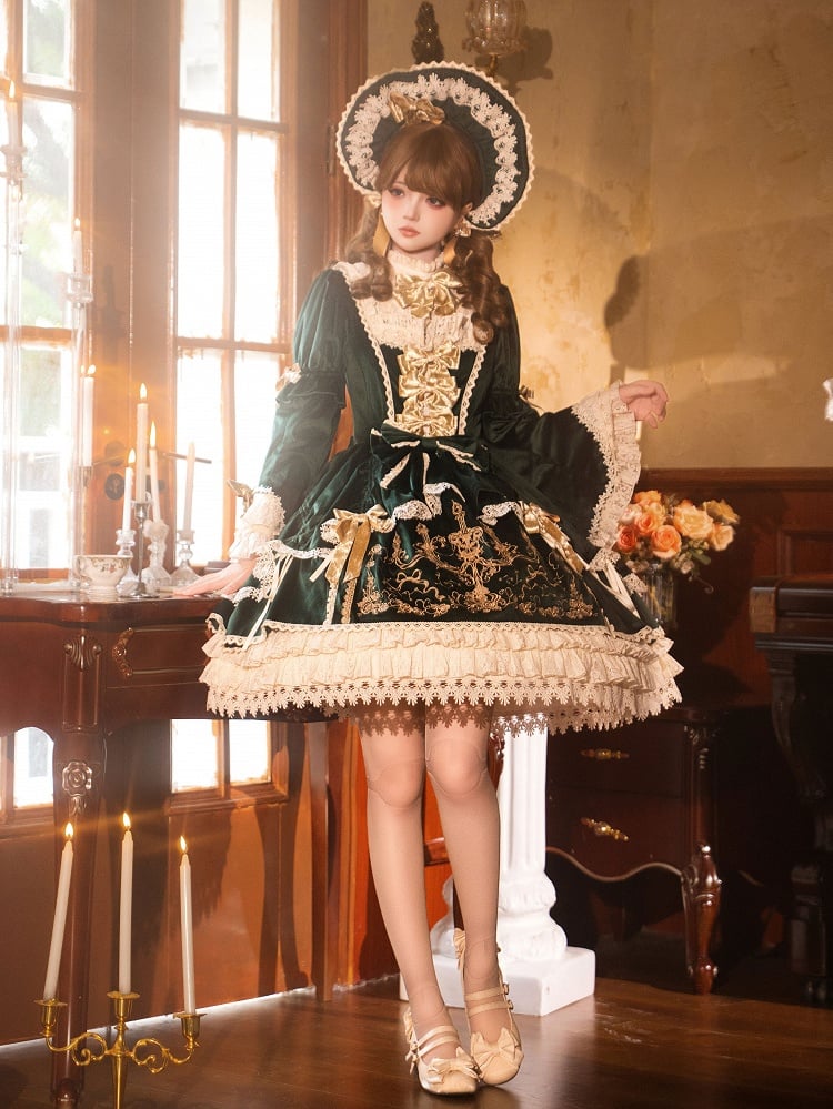 Kleid Kerzenständer Kerze und Stickerei Glockenärmel Samt Grün