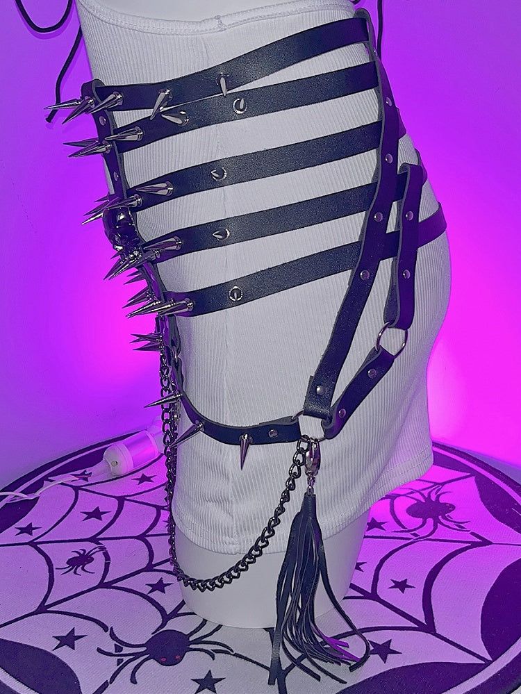 チャームタッセルウエスト＆ベルトスタッドブラックスケルトンY2K装飾