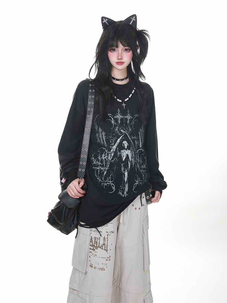 Bead Black/White Distressed Long Sleeve Sweatshirt with Detachable Chain