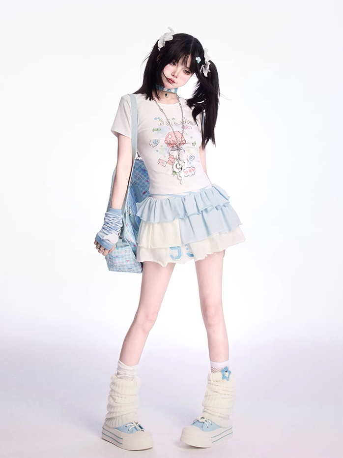 ホワイトラウンドネックかわいい漫画プリントTシャツ