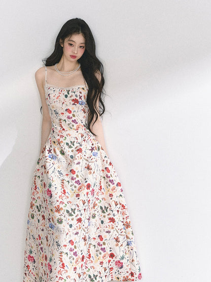 Beiges, floral bedrucktes, weihnachtliches Cami-Kleid, lange/kurze Version