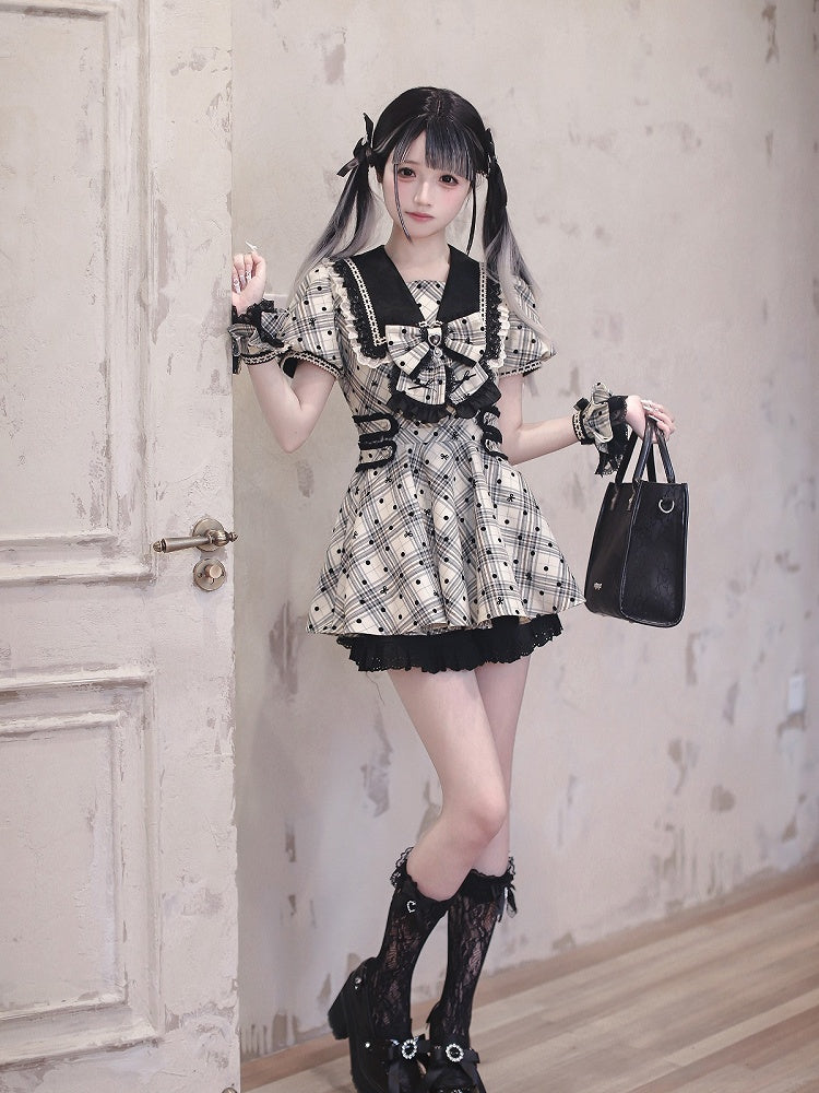Black Lace Trim Shorts - Ekomi