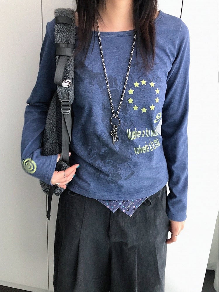 Y2K Purple Wide-Neck Long-Sleeved Fitted Tee with Distressed Graphic - innomoood