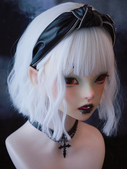 With KC Buckle Knot Design Black Decorated Pins Heart