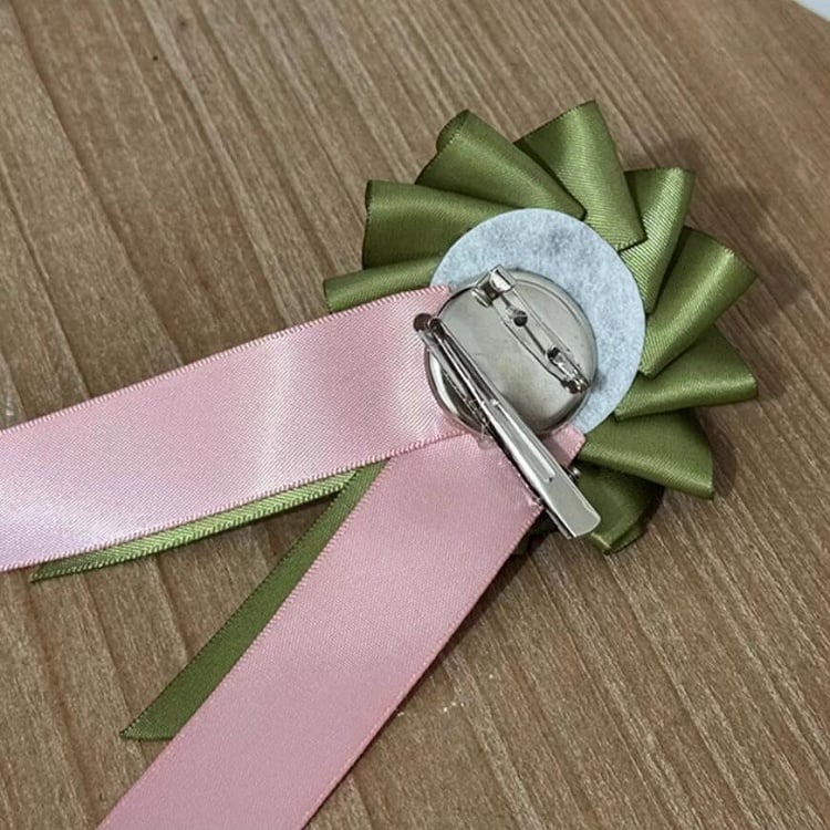 Pink und Abzeichen Grün