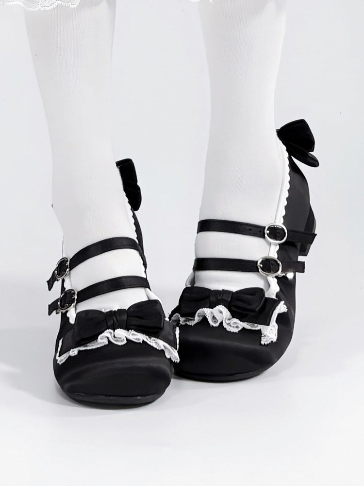 Runde niedrige Absätze mit Lolita-Spitze, schwarze Schuhe mit Rüschen, süß –