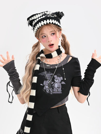 ブラックテディベア アシンメトリーヘム フェイクツーピース クロップドTシャツ（レースアップグローブ付き）