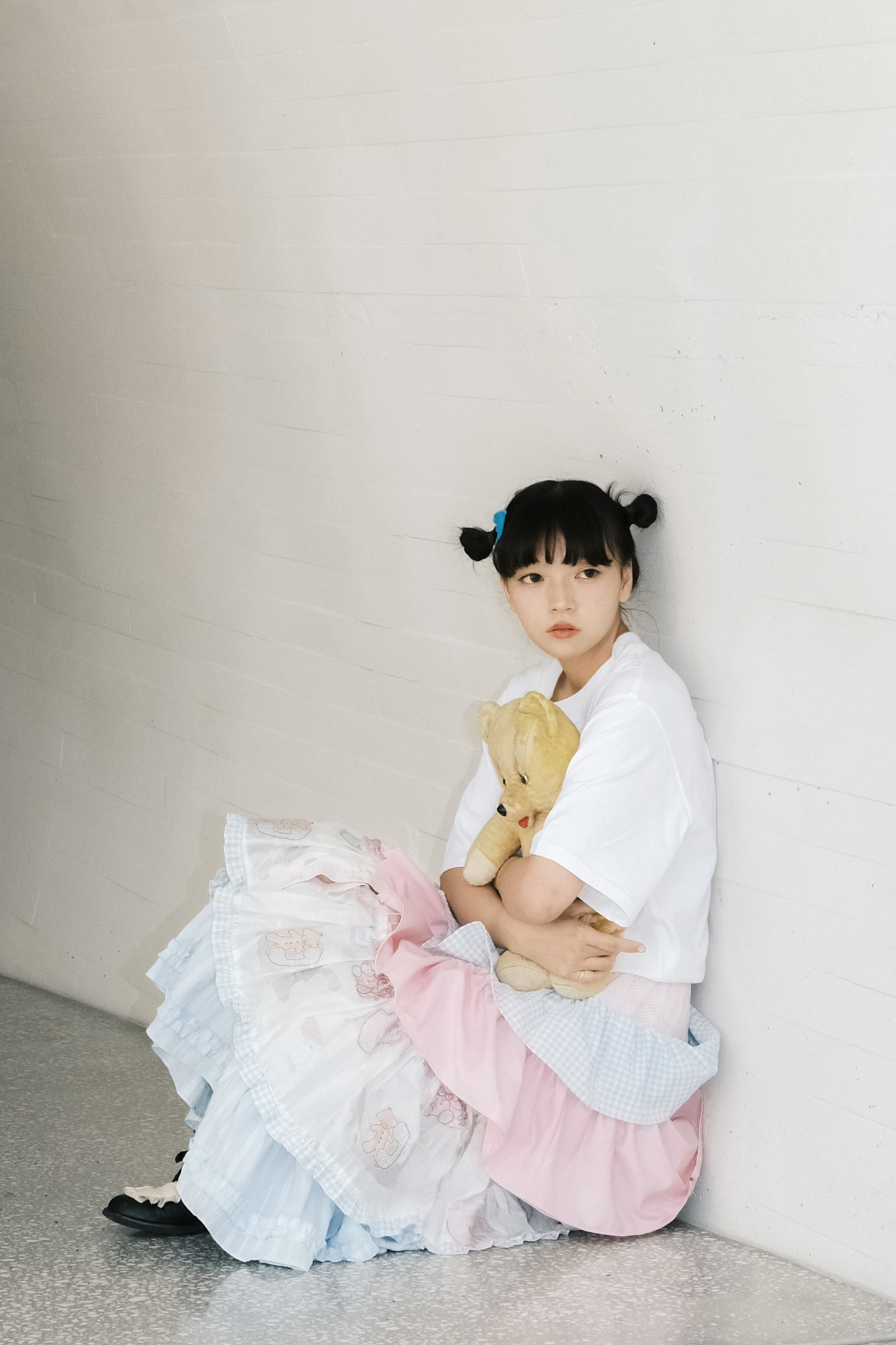 カラフルに揺れるフリルタワースカート