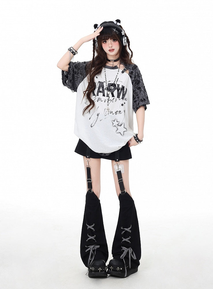 ホワイト ディストレスト ホールズ スターバックル グラフィック Tシャツ