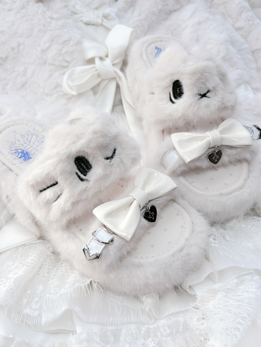 Plush Jirai Slippers: Kei White with Embroidery Platform Kitten