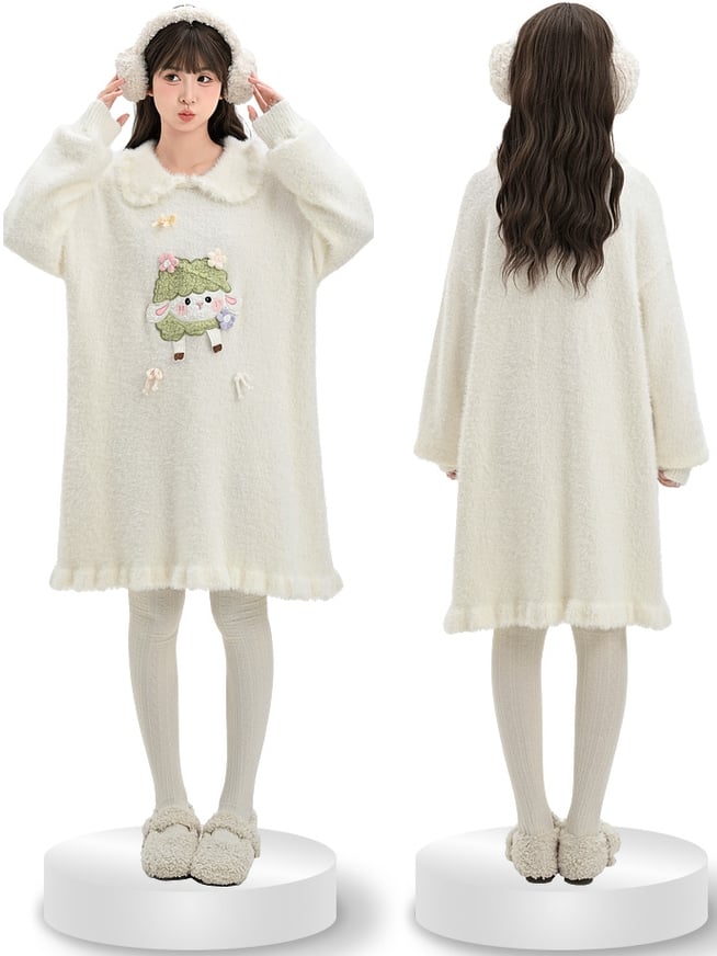 Süßes weißes Strickkleid mit Peter-Pan-Kragen und Lamm-Applikation