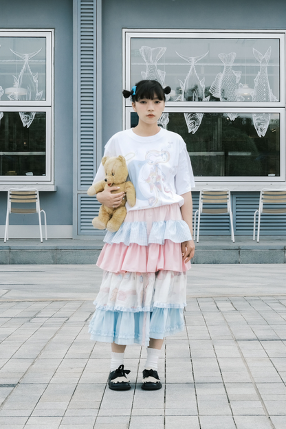 カラフルに揺れるフリルタワースカート