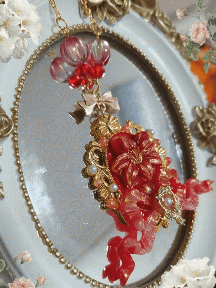 Cameo Vintage Pendant Necklace Lolita Red-Gold Flower