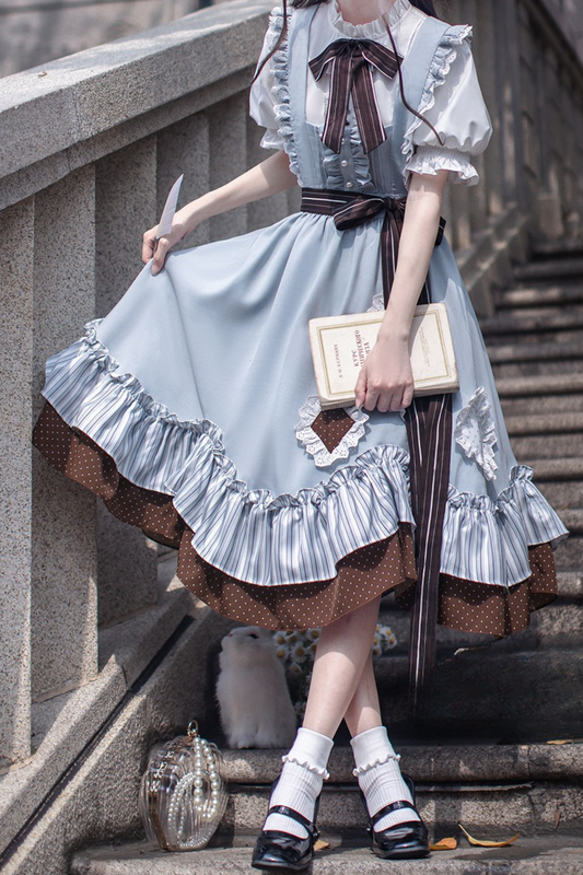 リボンシャツ レトロなヘアゴム ご予約＋ブローチ アリス風クリップスカート サスペンダー