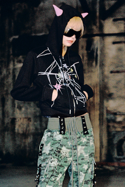 デビルポイントクラックルフード付きショートスウェットシャツ