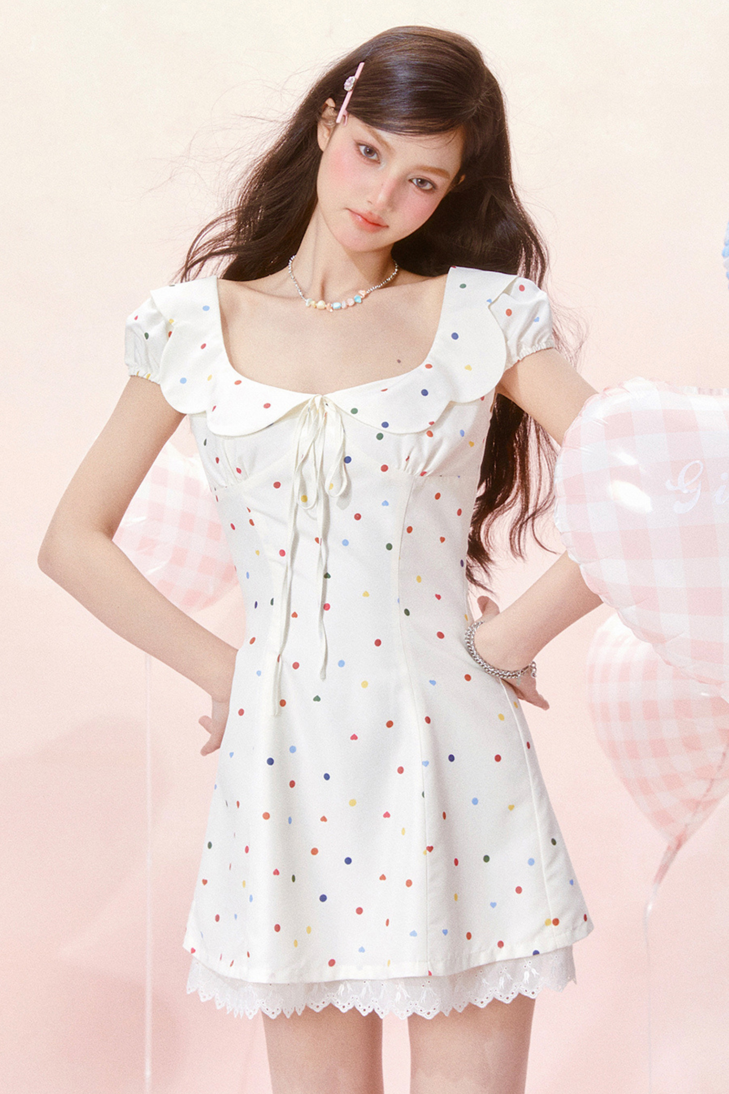 Gepunktetes Jumping-Kleid