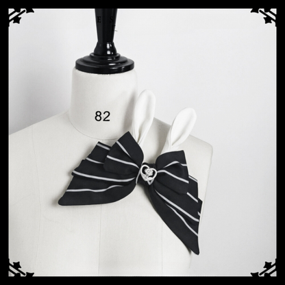 Bunny Theater Schleifenbrosche Hasenohren