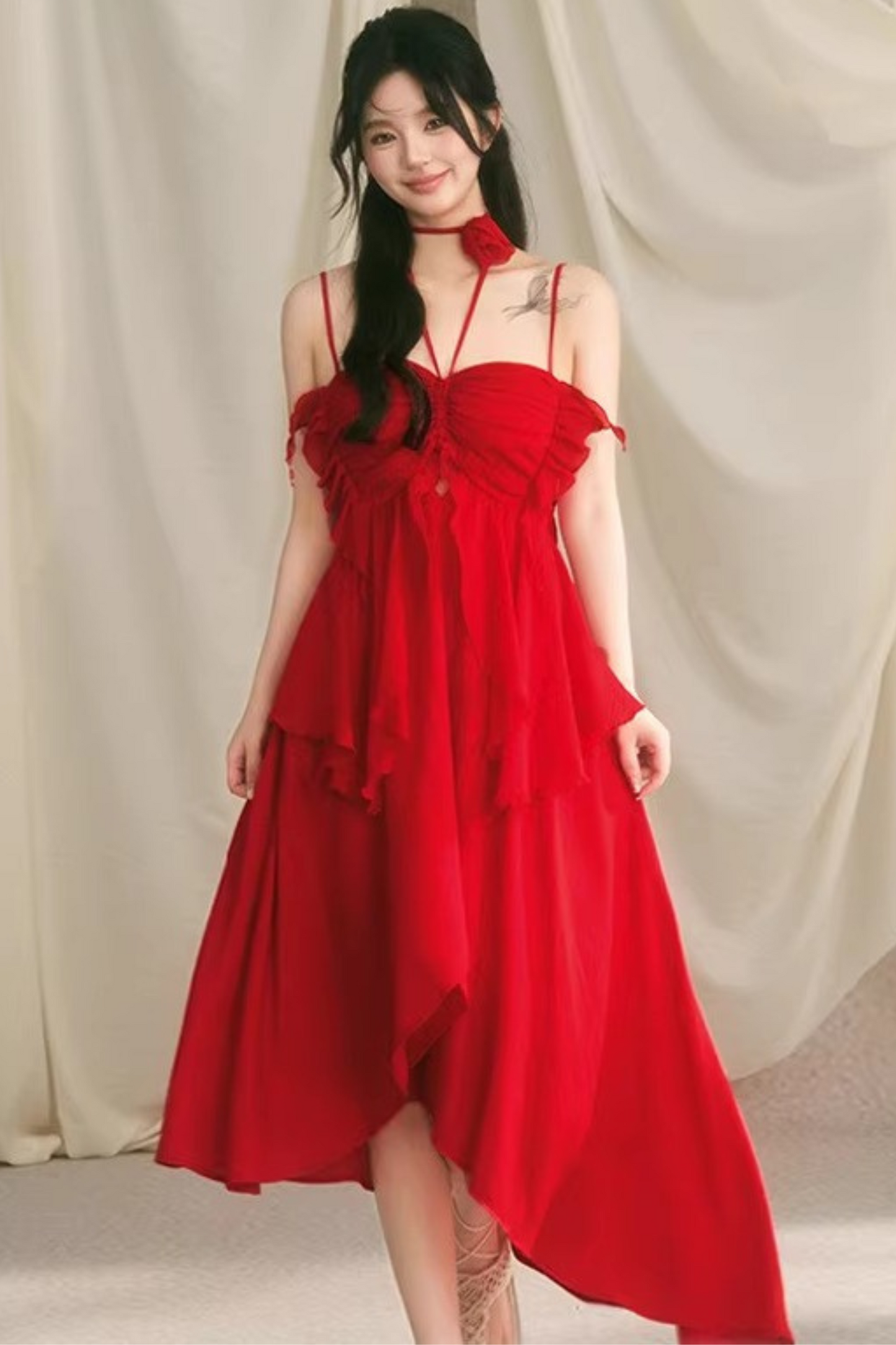 ウィンドネックフレンチ＋シーサイドドレスホルターフラワー