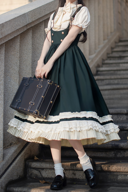 スカートベスト、ビッグシャツ、カレッジブローチ、ウエスタンリボン、パフスリーブ