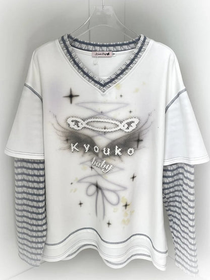 ホワイトフェイクツーピースVネックグラフィックTシャツ