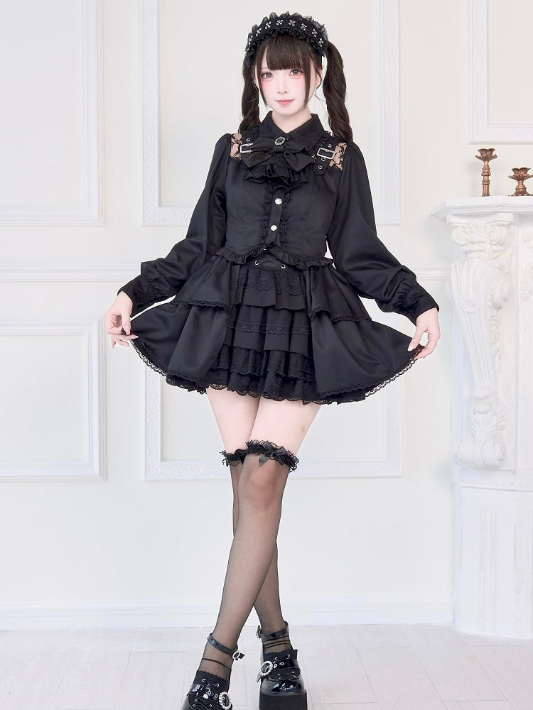 Trägerbluse Schwarz Dekorativer Ausschnitt und Schnalle Illusion Jirai Kei Brosche mit Schleife