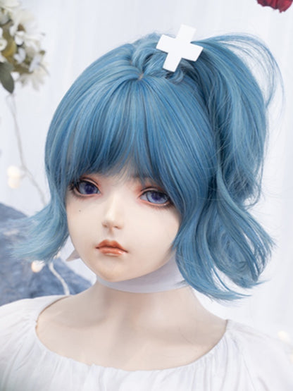 Blaue 29CM kurze Perücke mit Air Bangs