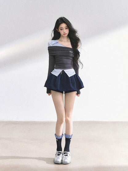 グレーとブルーのストライプ柄のツーピース、アシンメトリーネックラインのフェイクトップス