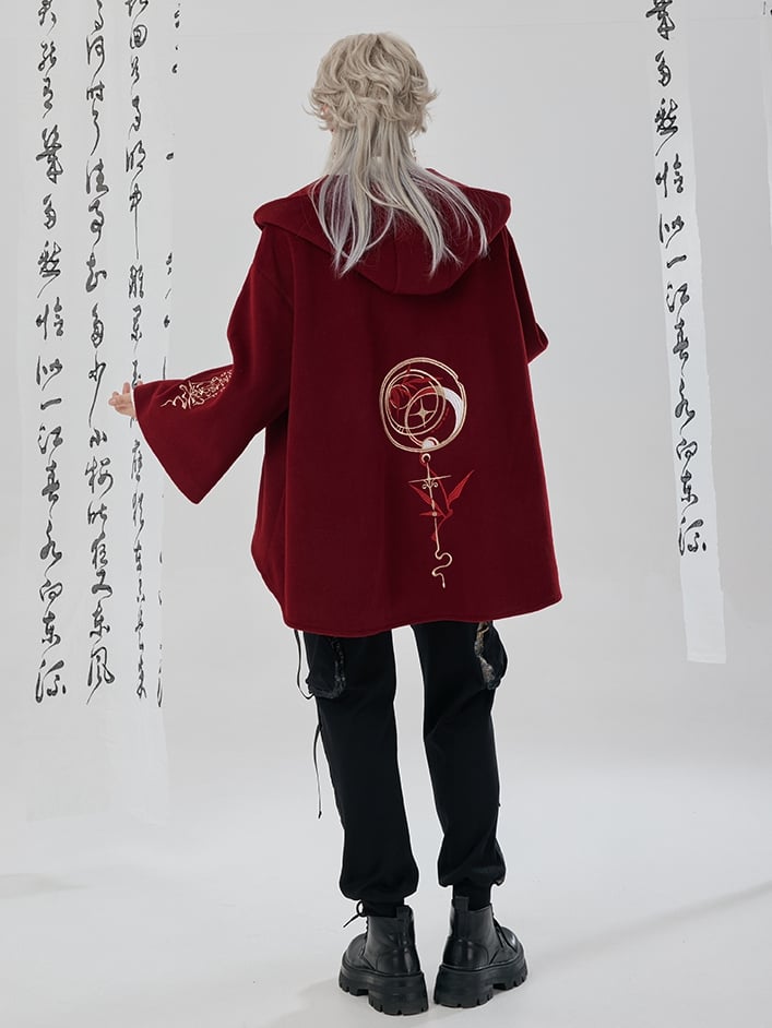 赤い新年の衣装の詳細 ユニセックスフード付きケープコート