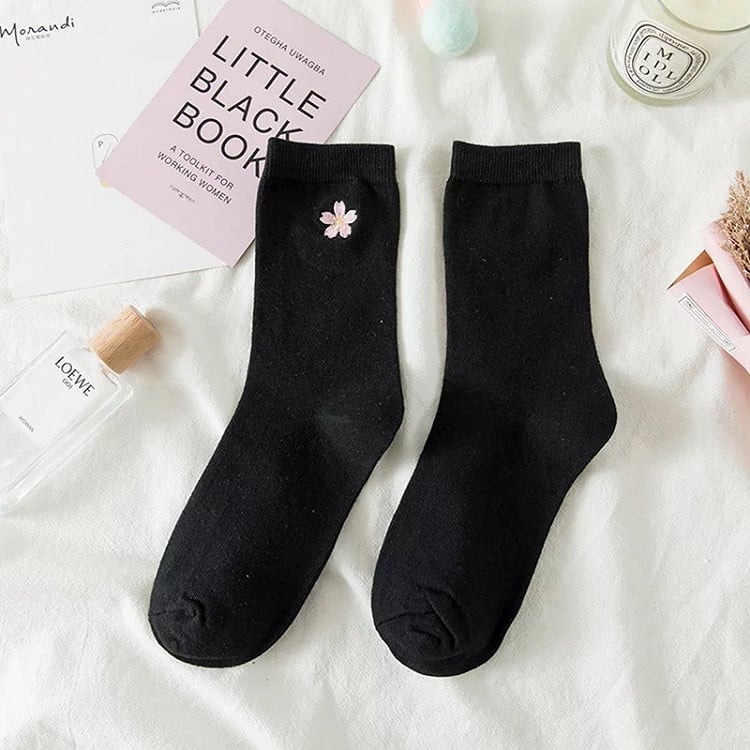 White/Black/Creamy Embroidery Cute White Cotton Sakura Socks