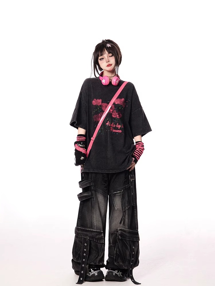 Rose Print Black Faded Wash Distressed Oversize T-shirt Red