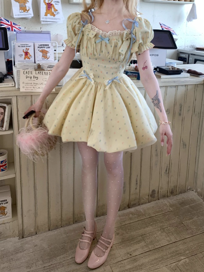 Adorable Yellow Polka-Dot Bubble Dress with Square Neckline and Short Puff Sleeves
