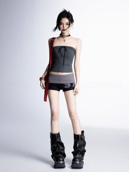 ストラップレス/ノースリーブトップとグレーのストライプが魅力的なクロップド丈ブラック