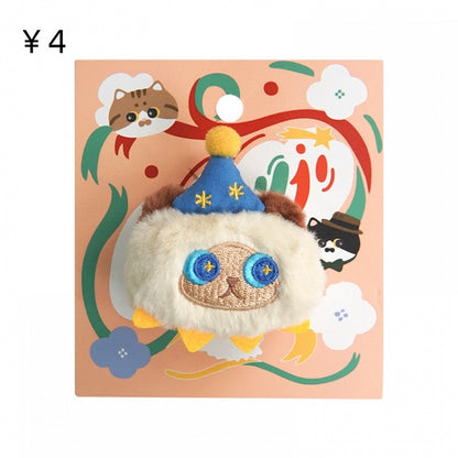 Süße Plüschbrosche in Kätzchenform