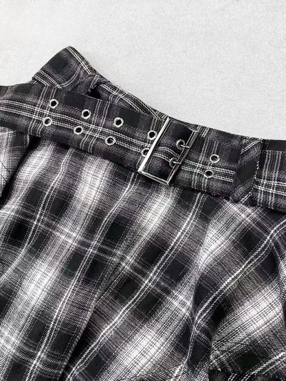 ダイタイデザイン + チェック柄キャミソールドレス トップネック アシンメトリースカートディテール ホワイト ブラックヘム ホルターネック スパイダーウェブ