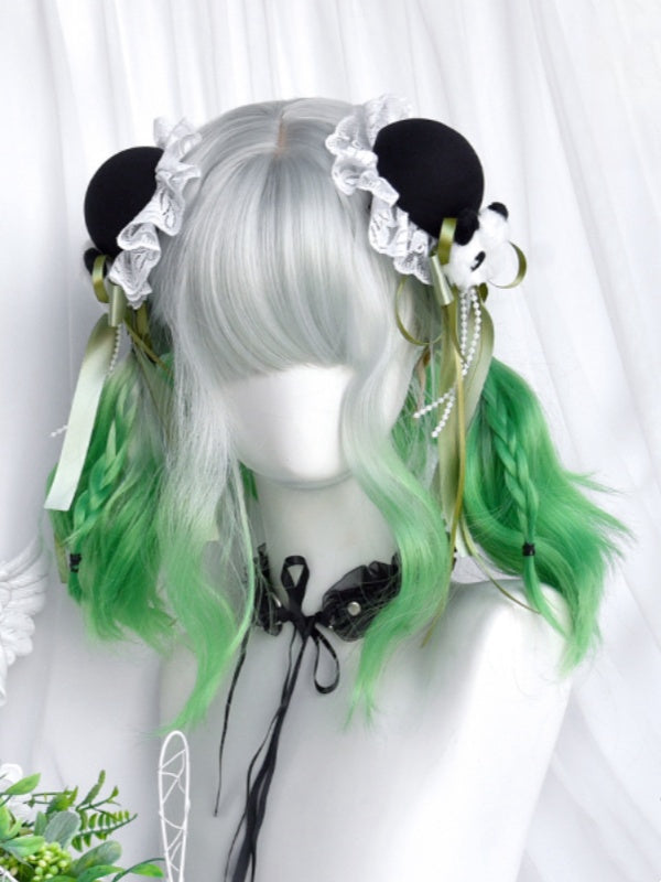 Silbergrüne Ombre-Perücke in Schulterlänge mit gewelltem Pony