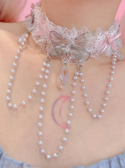 Choker mit Perlenkette, Spitzenrüschenbesatz und Schleifendetails