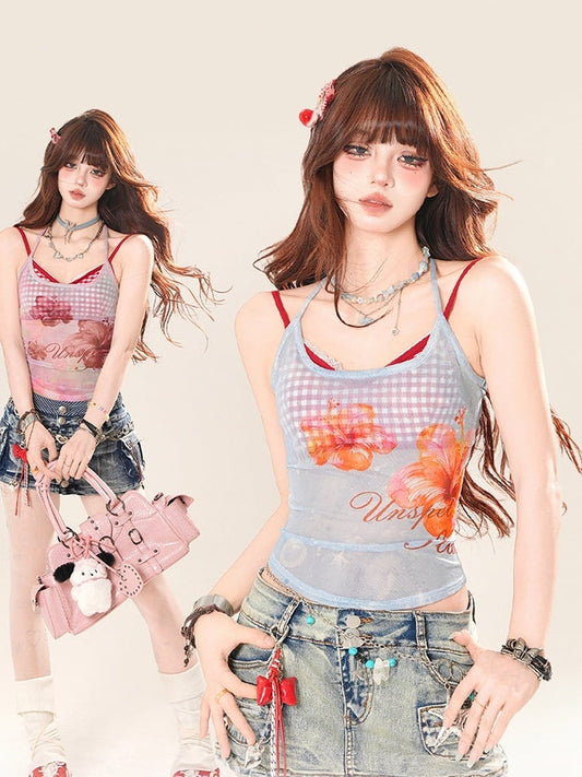 ピンク/ブルーの花柄セミシースルーホルターネックトップスとレッドチェック柄キャミソールセット