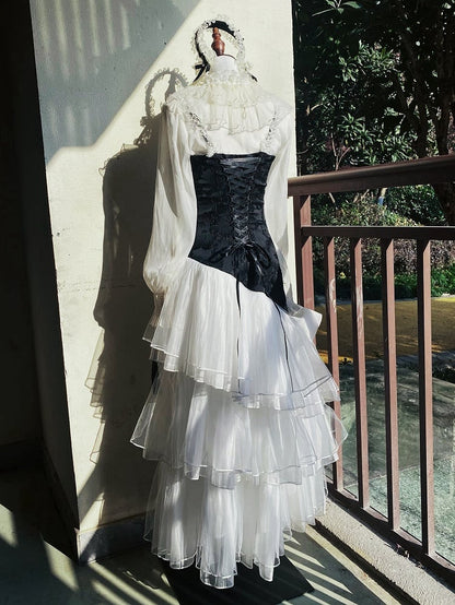 クラシックなJSK、エレガントなレイヤードフルチュール、スリムボディス、ジャカードヘム、ホワイトロリータ、ブラックフィット、フローラルセット