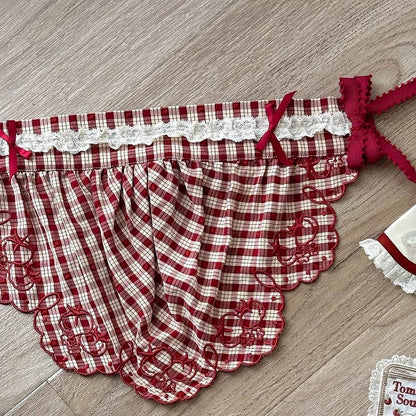 Triangle Plaid Tomato Scarf Pattern Red Embroidery