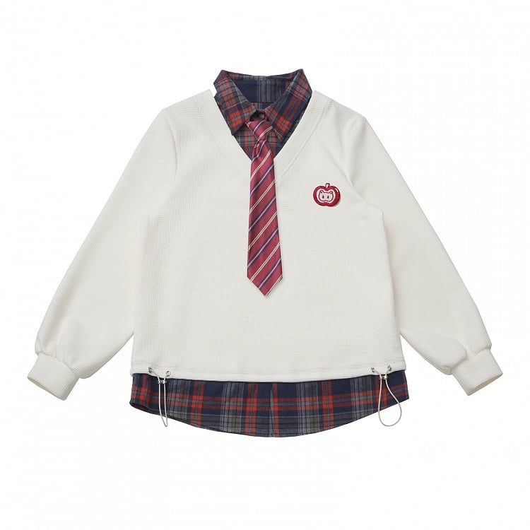 White Sweatshirt with Two-piece Apple Brooch